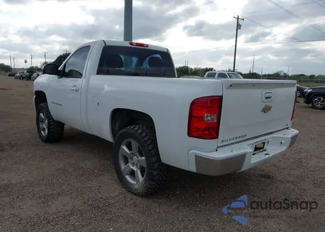 2008 Chevrolet Silverado 1500 Work Truck z USA, uszkodzony, nr VIN 1GCEC14X68Z285787